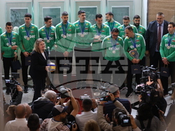 Народно събрание - волейболисти - награждаване