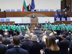 Народно събрание - волейболисти - награждаване