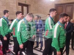 Народно събрание - волейболисти - награждаване