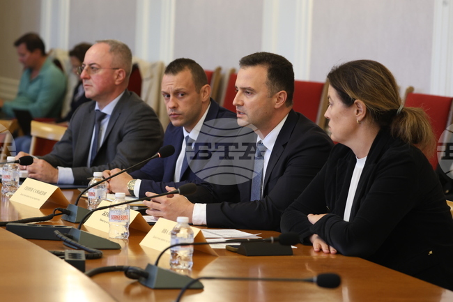 EC's Proposal for Regulation on Phasing Out of Russian Gas Transit in Its Seventh Draft - Energy Minister