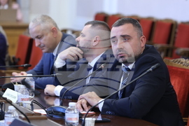 Парламент - Комисия по образованието и науката