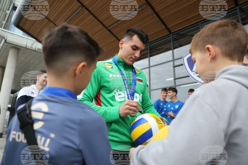 Национален отбор по волейбол - Спортна зала Левски София - посрещане