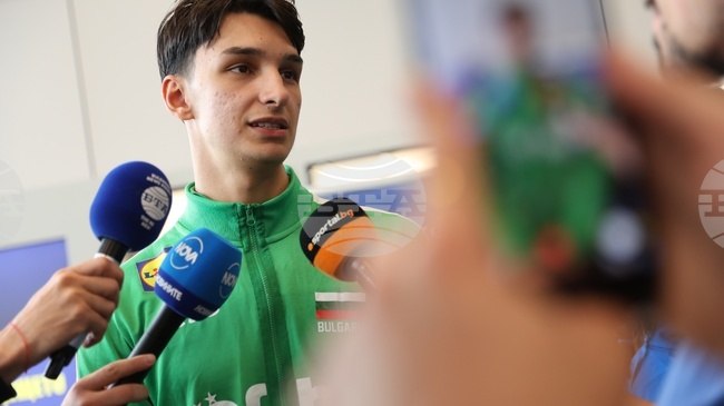 Локомотив Новосибирск със Симеон Николов постигна пети пореден успех във волейболното първенство на Русия и е лидер