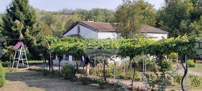 Манастирът "Покров Богородичен" в силистренското село Айдемир отбеляза днес своя храмов празник