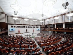 Меджлисът в Турция се събира за новия политически сезон