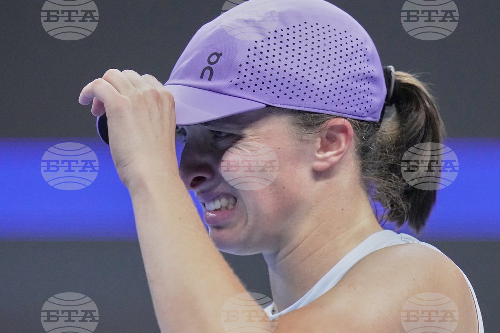 Ига Швьонтек е в третия кръг на турнира в Ухан и стана първата тенисистка от 1990, която печели първите си мачове в 68 поредни турнира