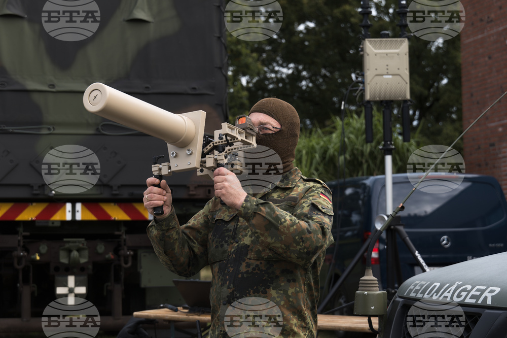 Полша и Германия обявиха партньорство в отбраната срещу дронове 