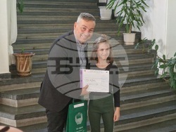 Велико Търново - лятната кампания - „Ела в библиотеката с приятели“ - награждаване