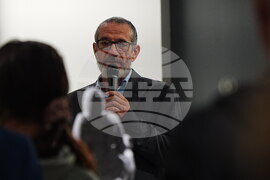 Пловдив - „Седемдесет обиколки около слънцето“ - изложба - доц. Свилен Костадинов