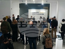 Пловдив - „Седемдесет обиколки около слънцето“ - изложба - доц. Свилен Костадинов