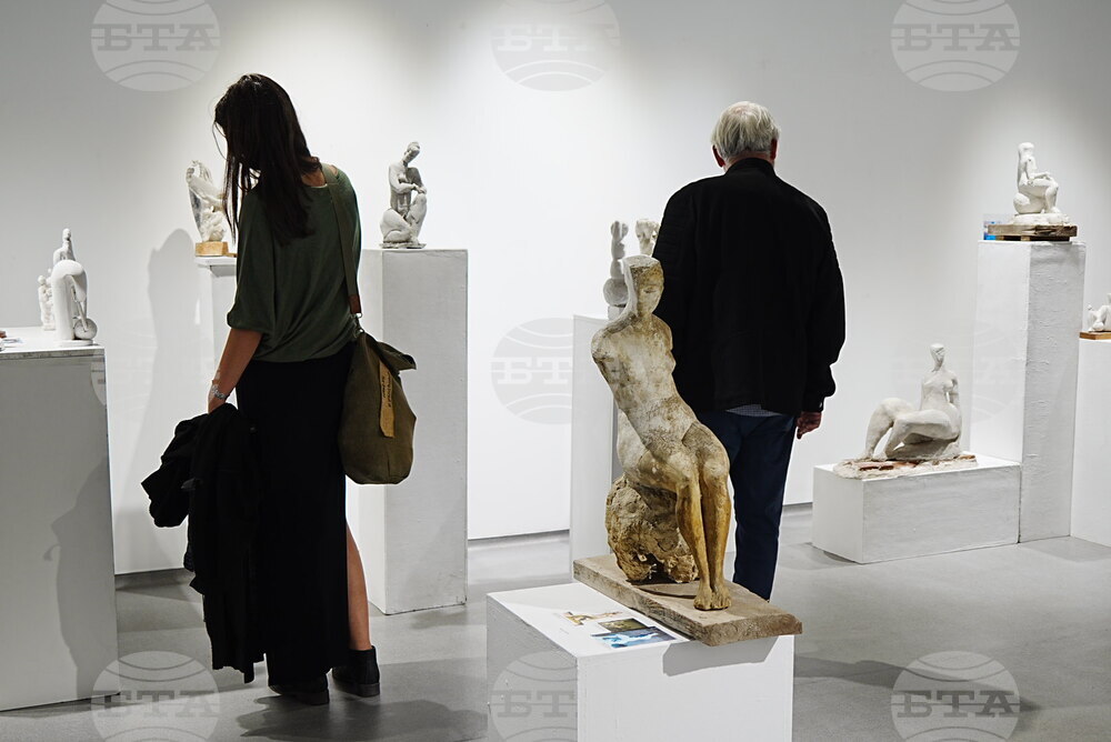 Пловдив - „Седемдесет обиколки около слънцето“ - изложба - доц. Свилен Костадинов