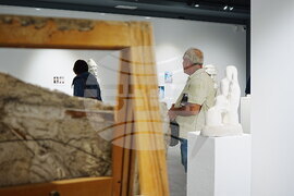 Пловдив - „Седемдесет обиколки около слънцето“ - изложба - доц. Свилен Костадинов