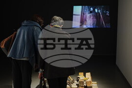 Пловдив - „Седемдесет обиколки около слънцето“ - изложба - доц. Свилен Костадинов