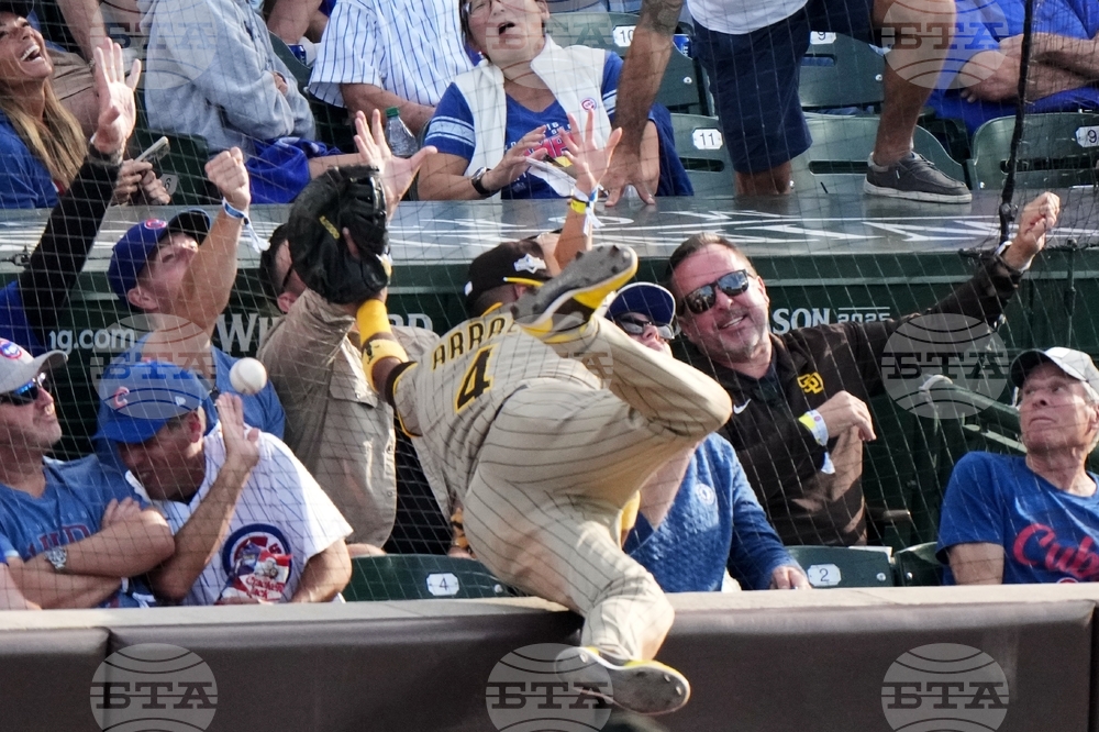 APTOPIX Padres Cubs Baseball