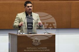 Народно събрание - заседание - Радостин Василев