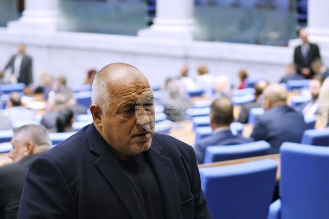 Важно е да имаме силни и организирани служби за сигурност заради войната, каза лидерът на ГЕРБ Бойко Борисов