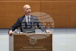 Народно събрание - заседание - Коста Стоянов