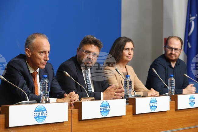 New Campaign Aims to Spark Student Interest in Science Olympiads 