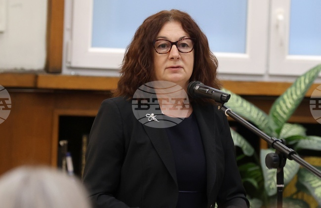 Съюзът на народните читалища и Националната библиотека са призвани да пазят българската история, каза директорът на НБКМ доц. Калина Иванова