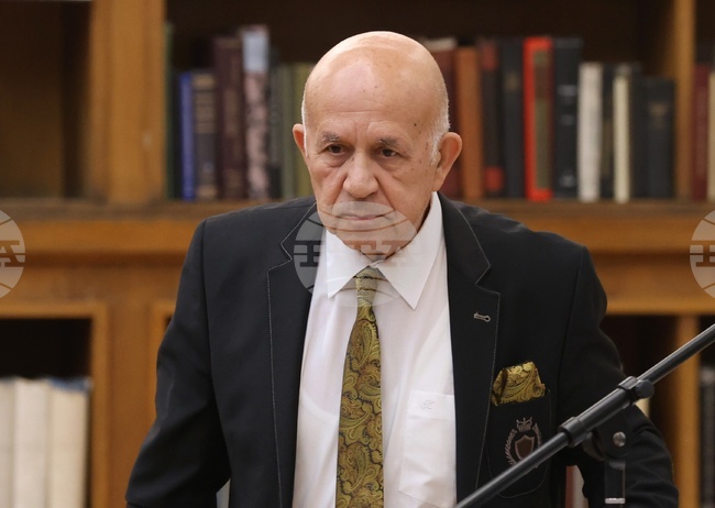 България ще има дотогава, докато има читалища, каза проф. Стоян Денчев по повод конференцията на тема „Читалище и време“