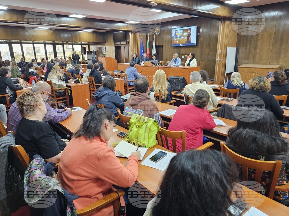 Възможностите за реализация на младежите със специални образователни потребности обсъдиха институции и неправителствени организации в Русе