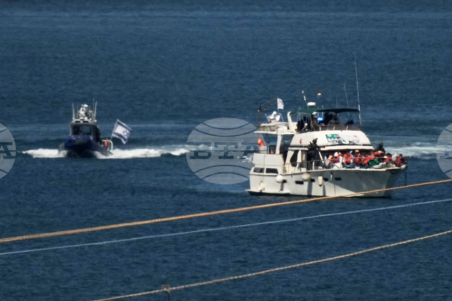 Израел задържа и последния кораб от флотилията за Газа 