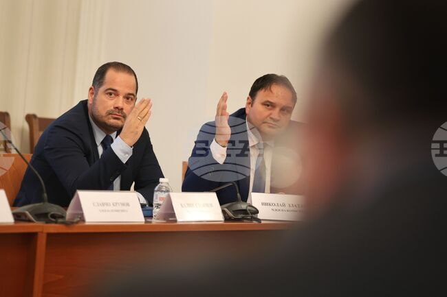 Internal Affairs Committee Adopts Amendments to Remove Function of National Security Service to Provide President with Transport