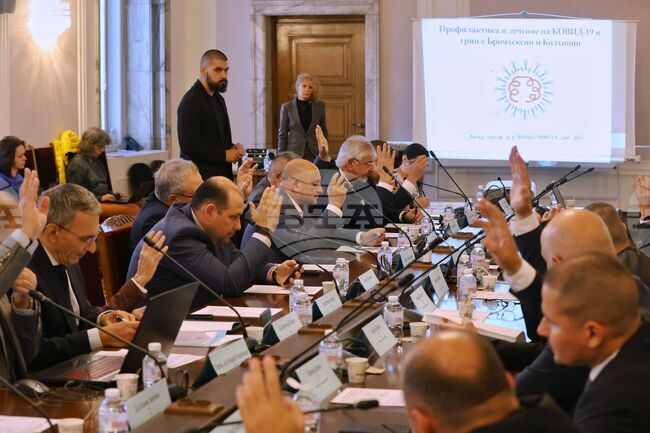 Дейността на работната група, подготвяща предложения за прецизиране на промените в Закона за лечебните заведения, се удължава до 31 октомври