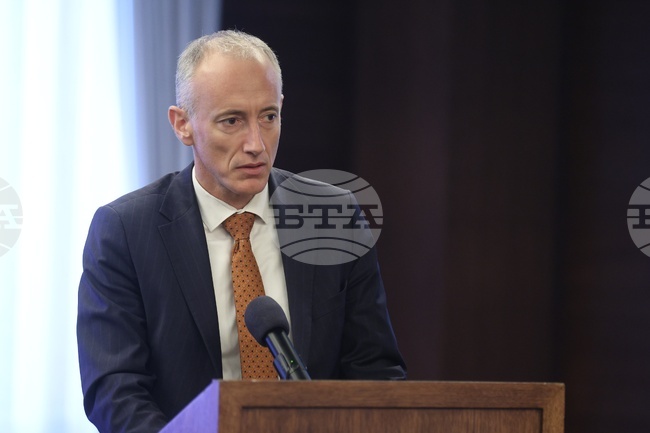 Министър Красимир Вълчев свиква извънредно съвещание с началниците на Регионалните управления на образованието за сигурността в училищата