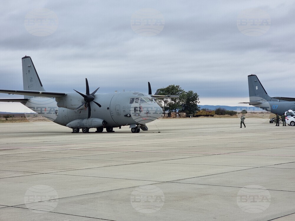 Задача по транспортиране на медицински екип в донорска ситуация изпълни екипаж от Военновъздушните сили