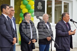 Шумен - откриване на обновения ученически стадион "Цоньо Василев" - церемония