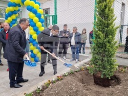 Шумен - откриване на обновения ученически стадион "Цоньо Василев" - церемония