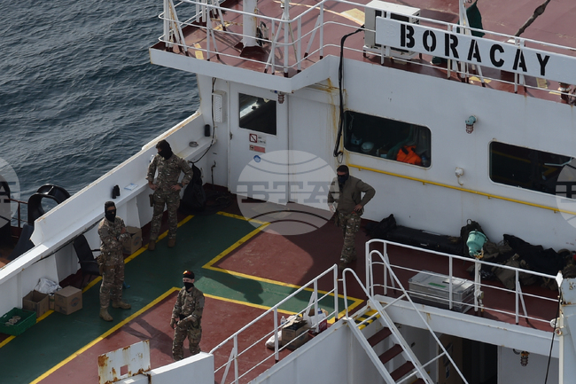 Капитанът на задържания във Франция руски танкер "Боракай" беше осъден на една година затвор и глоба от 150 000 евро