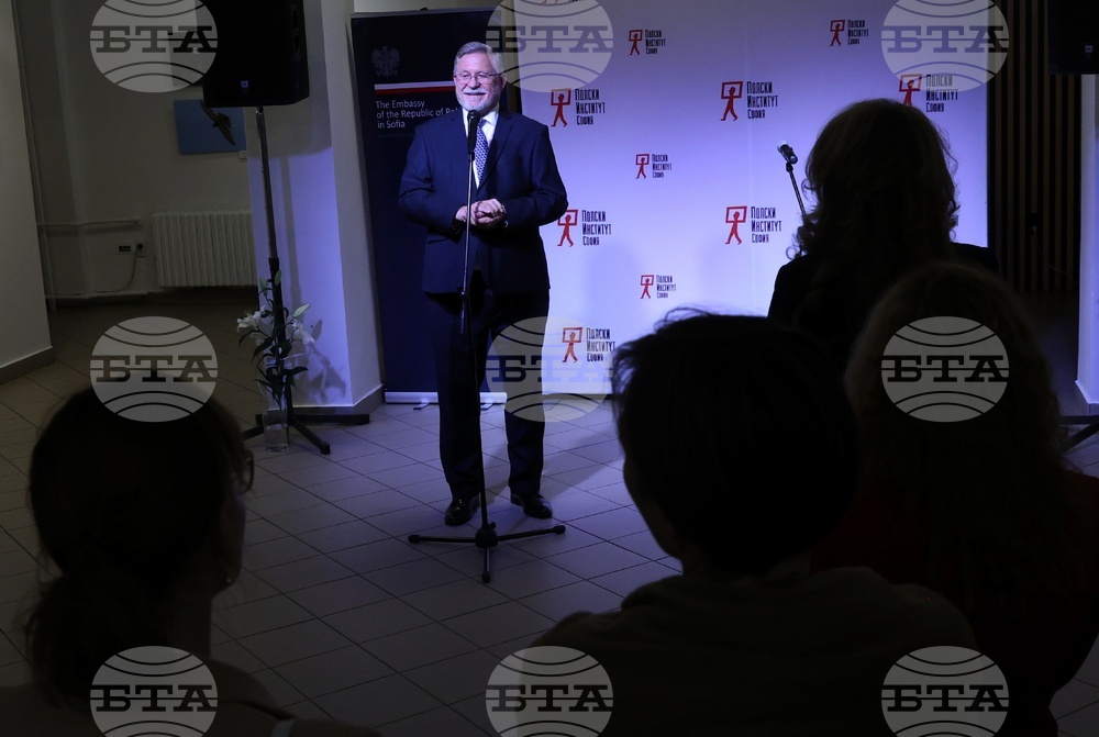 „Време за излитане“- изложба - откриване