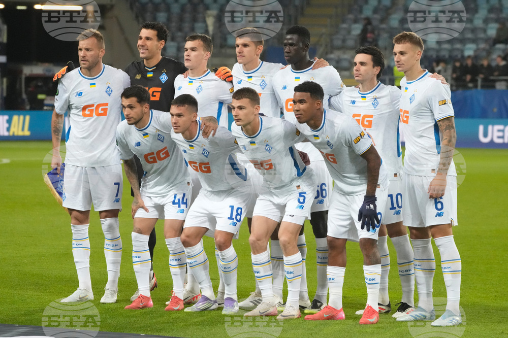 Въпреки че плати 2 милиона eвро, Динамо (Киев) ще се раздели с румънски нападател, към когото през лятото е проявявал интерес и ЦСКА (София)