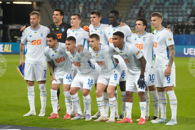 Въпреки че плати 2 милиона eвро, Динамо (Киев) ще се раздели с румънски нападател, към когото през лятото е проявявал интерес и ЦСКА (София)