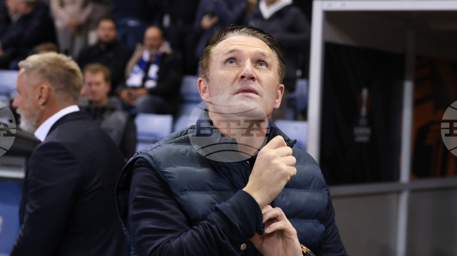 Роби Кийн е наясно с бързите и технични нападатели на Лудогорец и не вярва треньорската промяна да повлияе на поведението на българския шампион