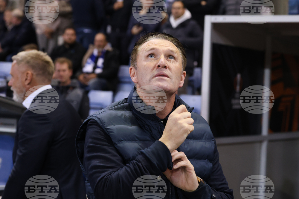 Роби Кийн е наясно с бързите и технични нападатели на Лудогорец и не вярва треньорската промяна да повлияе на поведението на българския шампион