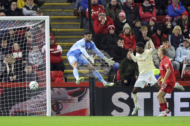 Димитър Митов не успя да помогне на Абърдийн за първи точки в Лигата на конференциите