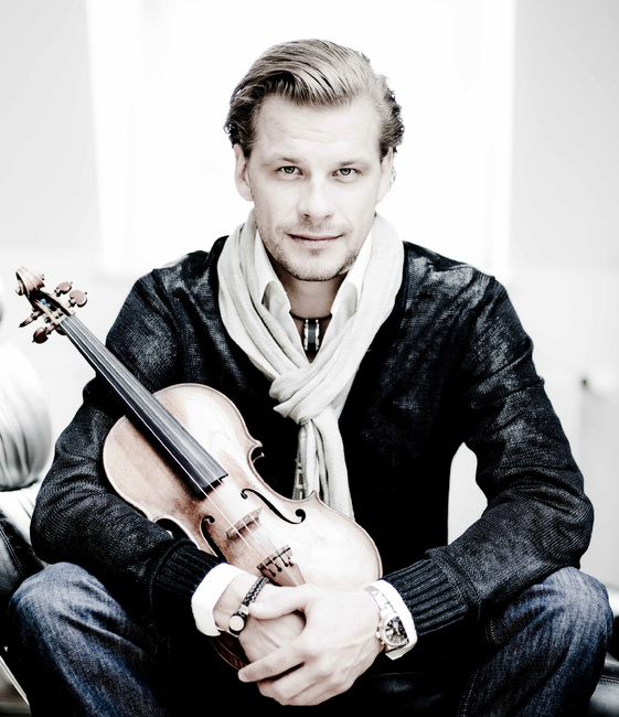 Софийска филхармония: Кирил Трусов с цигулката от премиерата на Концерт за цигулка от Чайковски свири в зала „България“