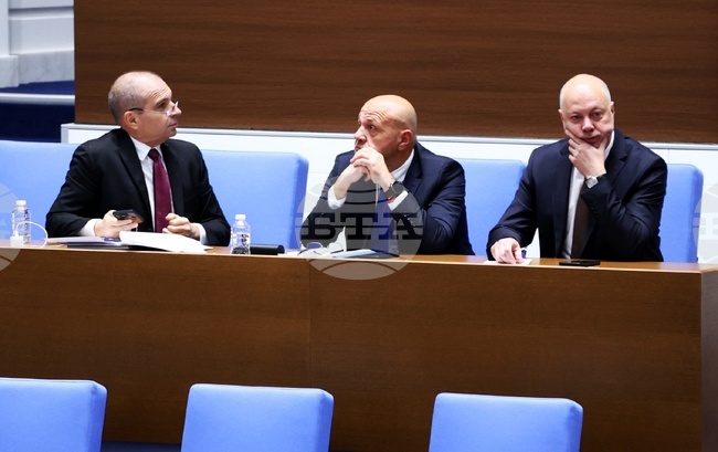 Отбранителната способност на ЕС и на НАТО трябва да бъде подсилена, за да има възпиращо действие, заяви премиерът Желязков