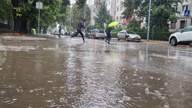 Обстановката в областта е спокойна, нивата на реките са в нормални граници, обяви областният управител на Ямбол Николай Костадинов