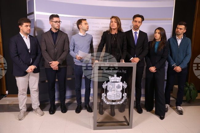 "Топлофикация София“ е на ръба на финансова и техническа криза, като губи около 2 млн. лв. на ден, заявиха от "Спаси София" 