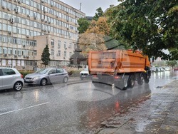 Пловдив - дъжд - улици