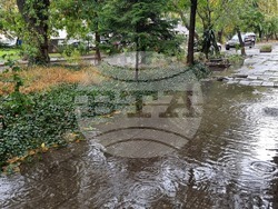 Пловдив - дъжд - улици