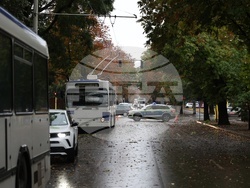 Русе - силен вятър - обстановка