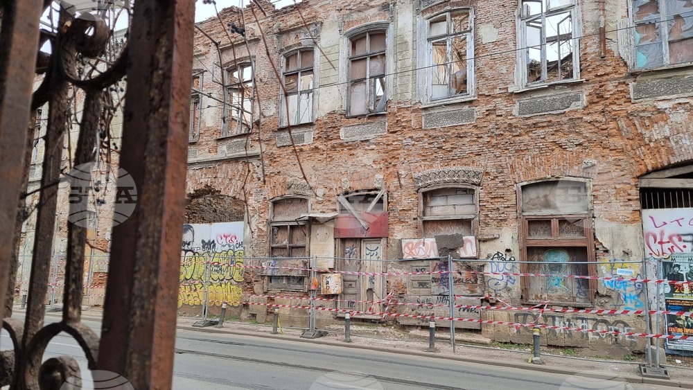 Bulgarian Irredentist Movement Landmark in Bucharest May Collapse