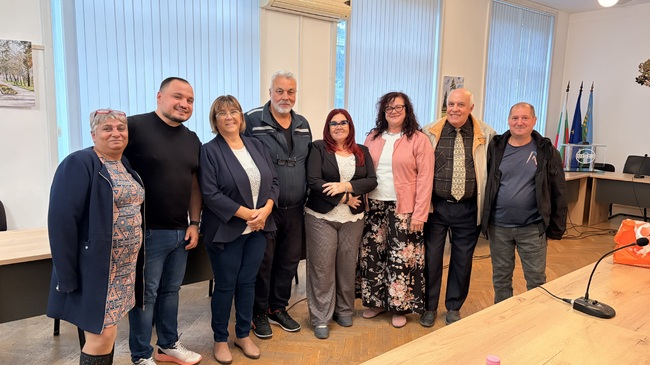 Национална асоциация за приемна грижа: Ямбол обсъди предизвикателствата пред приемната грижа – малко семейства, много деца в риск