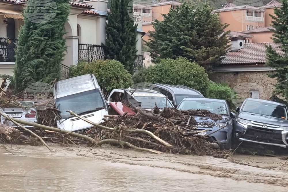 Ваканционно селище „Елените“ - обстановка - евакуация