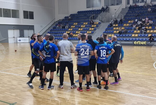 Хандбалният Шумен 61 победи убедително Осъм в Ловеч след силна игра през второто полувреме 